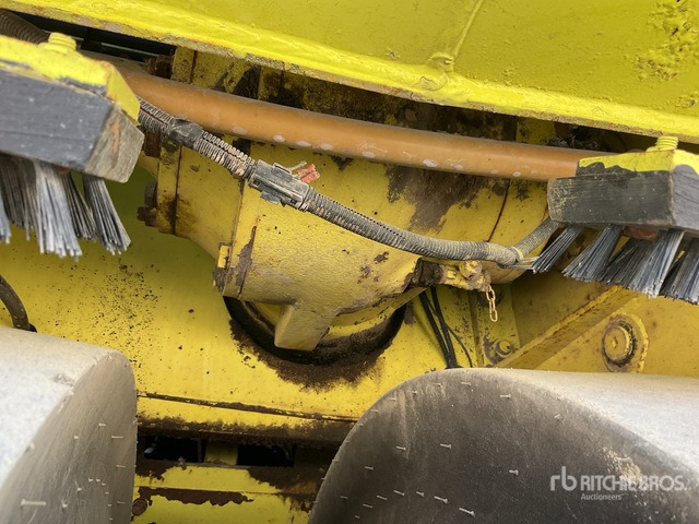 Cilindru compactor pentru asfalt 2007 Ammann AP240 8 Wheel Pneumatic Roller: Foto 6