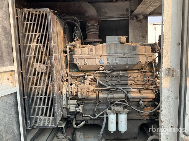 2007 Sakr DGS0361CUM 360 kVA Skid-Mounted Generator Set - Generator electric: Foto 5 2007 Sakr DGS0361CUM 360 kVA Skid-Mounted Generator Set - Generator electric: Foto 5