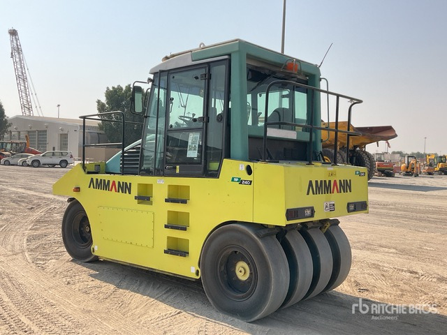 2008 Ammann AP240 8 Wheel Pneumatic Roller - Cilindru compactor pentru asfalt: Foto 5 2008 Ammann AP240 8 Wheel Pneumatic Roller - Cilindru compactor pentru asfalt: Foto 5