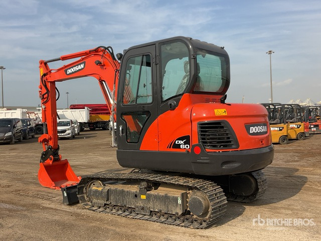 2015 Doosan DX60 Mini Excavator: <6.6t - Mini excavator: Foto 2 2015 Doosan DX60 Mini Excavator: <6.6t - Mini excavator: Foto 2