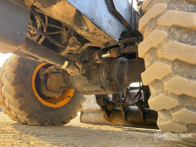 2018 JCB JS175W Wheel Excavator - Excavator pe roţi: Foto 5 2018 JCB JS175W Wheel Excavator - Excavator pe roţi: Foto 5