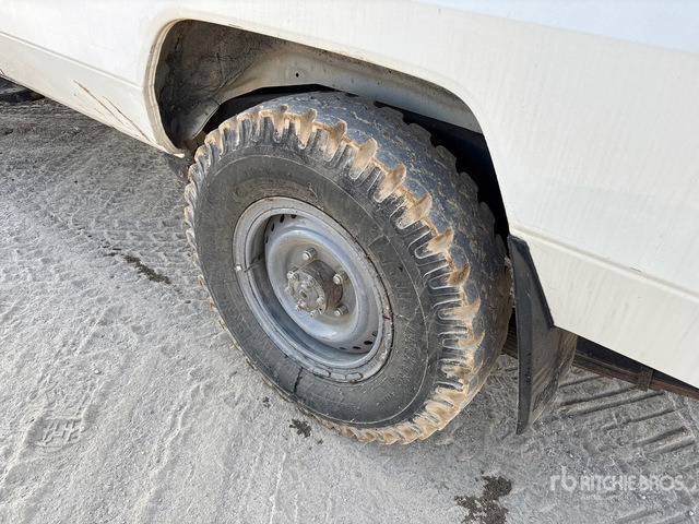 2018 Toyota Land Cruiser 78R 4x4 SUV - SUV: Foto 4 2018 Toyota Land Cruiser 78R 4x4 SUV - SUV: Foto 4