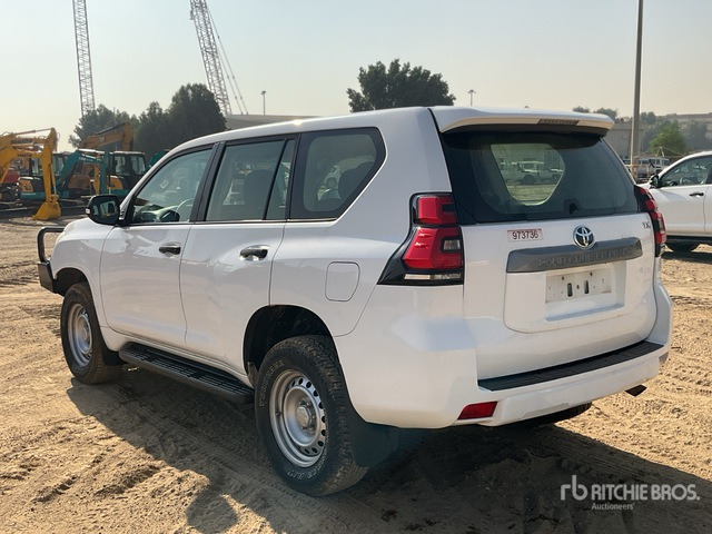 2018 Toyota Prado TX 150L 4x4 SUV - SUV: Foto 2 2018 Toyota Prado TX 150L 4x4 SUV - SUV: Foto 2