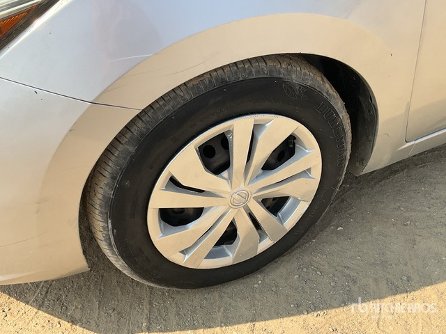 2020 Nissan Versa Automobile - Automobil: Foto 5 2020 Nissan Versa Automobile - Automobil: Foto 5