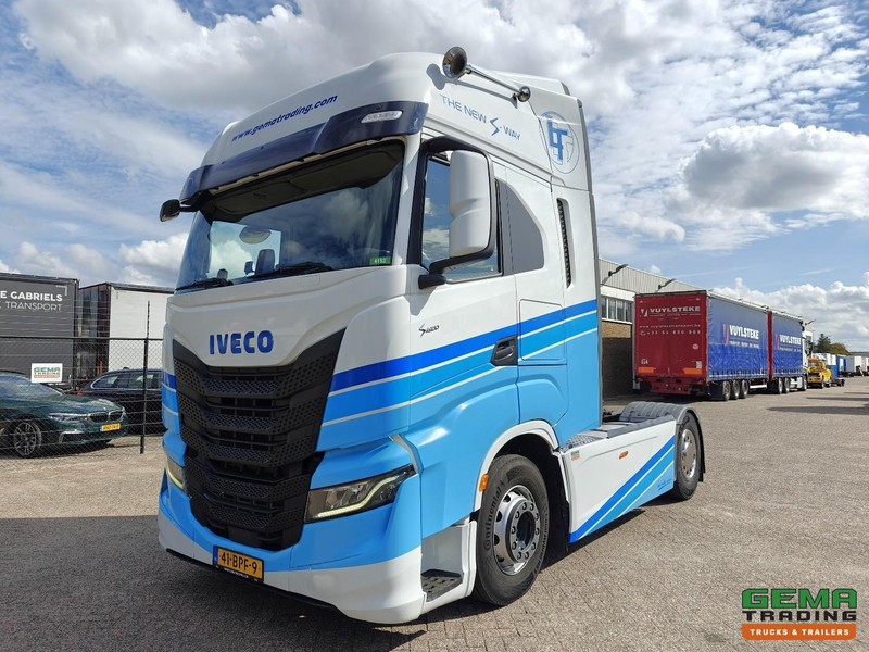 Iveco S-WAY 420 4x2 Euro6D - Dubbele Tanks - StandAirco - Navi - SMARTTacho V2 - 04/2026 APK - Cap tractor: Foto 1 Iveco S-WAY 420 4x2 Euro6D - Dubbele Tanks - StandAirco - Navi - SMARTTacho V2 - 04/2026 APK - Cap tractor: Foto 1