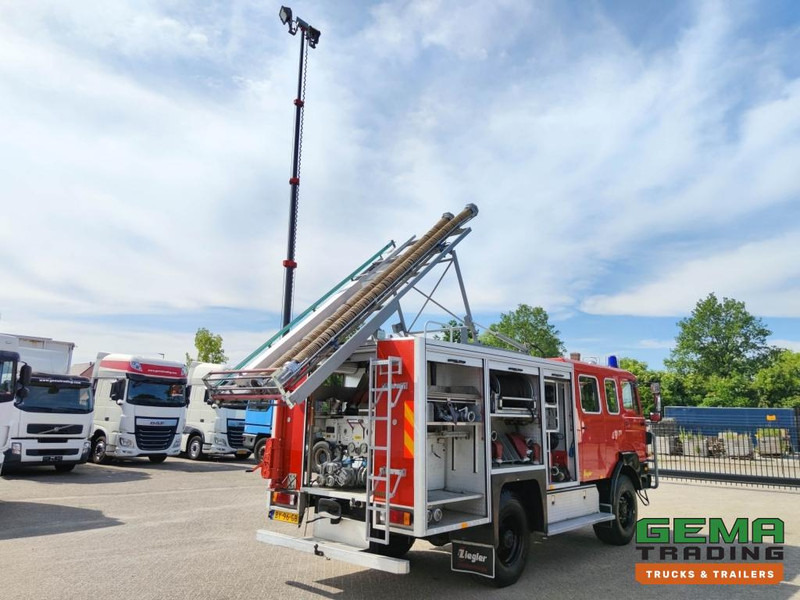 DAF FAV 1800 DHTD 360 4x4 Dubbel Cab (10 pers) Ziegler TS10 LD2800 HD265 T2000 - TopCondition! (V484) - Autospeciala de stins incendii: Foto 3 DAF FAV 1800 DHTD 360 4x4 Dubbel Cab (10 pers) Ziegler TS10 LD2800 HD265 T2000 - TopCondition! (V484) - Autospeciala de stins incendii: Foto 3