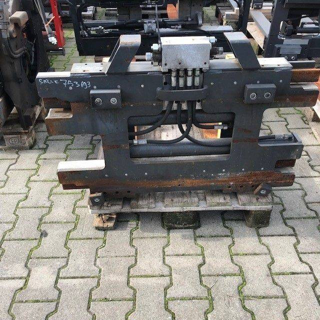 Meyer Fork positioner with side shift - Ataşament: Foto 2 Meyer Fork positioner with side shift - Ataşament: Foto 2