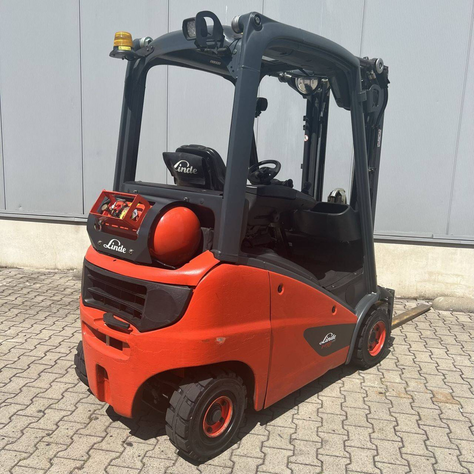 Linde H18T (391-01) EVO - Stivuitor GPL: Foto 2 Linde H18T (391-01) EVO - Stivuitor GPL: Foto 2