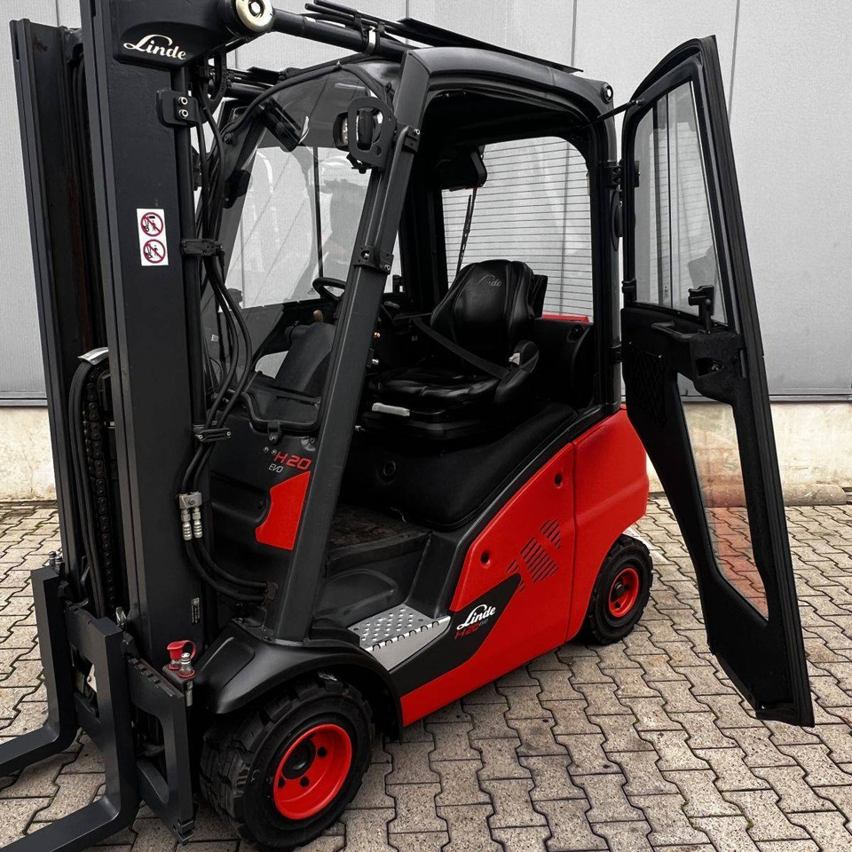 Linde H20T (391) EVO - Stivuitor GPL: Foto 5 Linde H20T (391) EVO - Stivuitor GPL: Foto 5