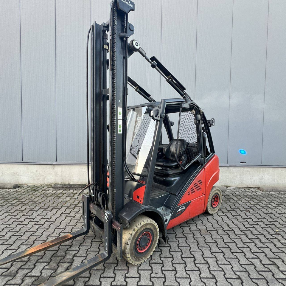 Linde H25T-02 (392) EVO - Stivuitor GPL: Foto 1 Linde H25T-02 (392) EVO - Stivuitor GPL: Foto 1