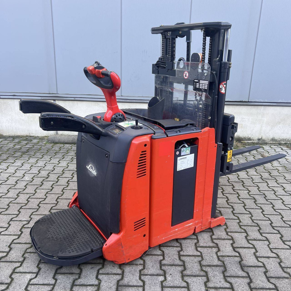 Linde L07AC-AP (1170) - Transpalet la mare înălţime: Foto 2 Linde L07AC-AP (1170) - Transpalet la mare înălţime: Foto 2