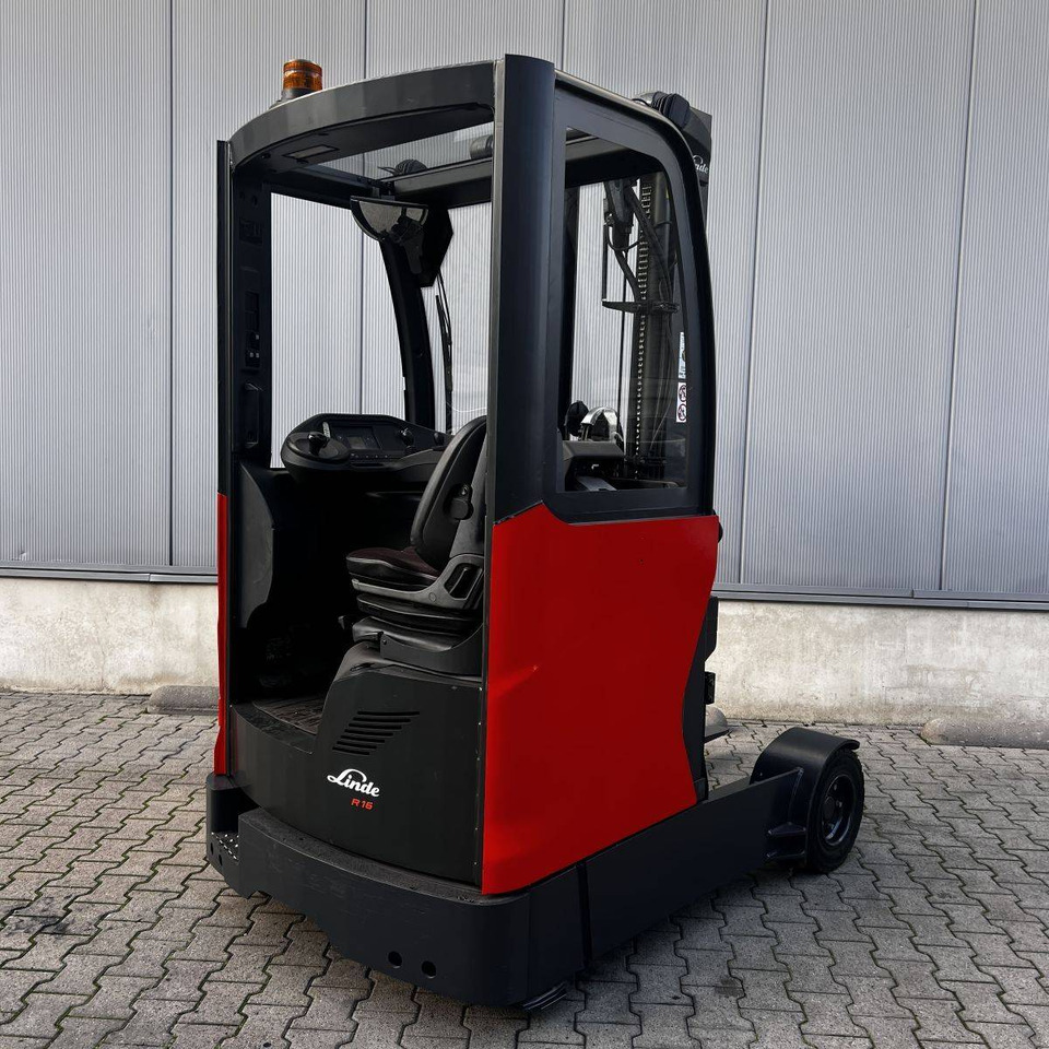 Linde R16G (1120) - Stivuitor cu catarg retractabil: Foto 1 Linde R16G (1120) - Stivuitor cu catarg retractabil: Foto 1