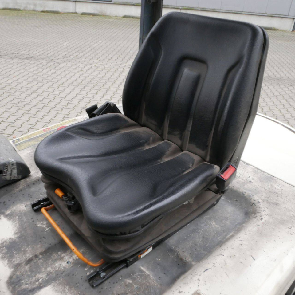 Nissan QX25 (Q02L25CU) - Electrostivuitor: Foto 4 Nissan QX25 (Q02L25CU) - Electrostivuitor: Foto 4