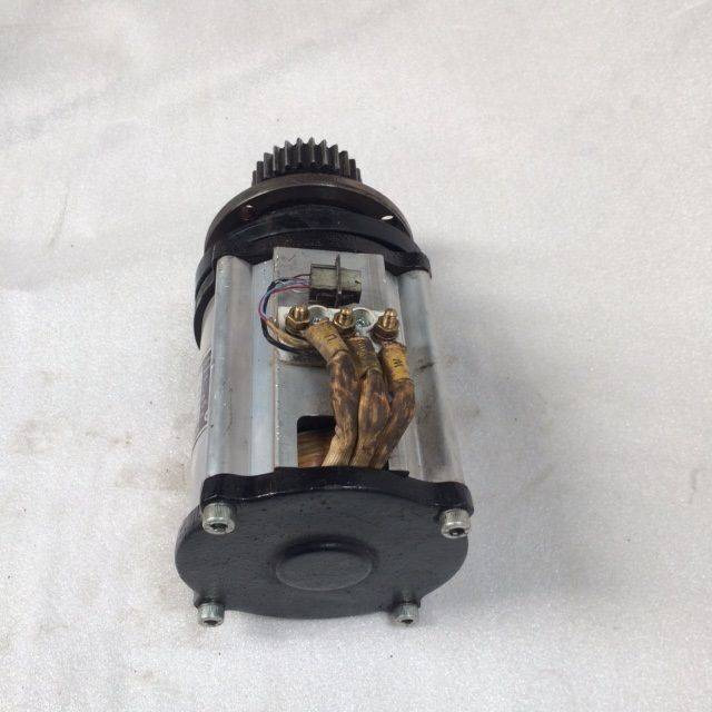 Steering motor for Caterpillar - Servodirecţie pentru Stivuitor: Foto 2 Steering motor for Caterpillar - Servodirecţie pentru Stivuitor: Foto 2