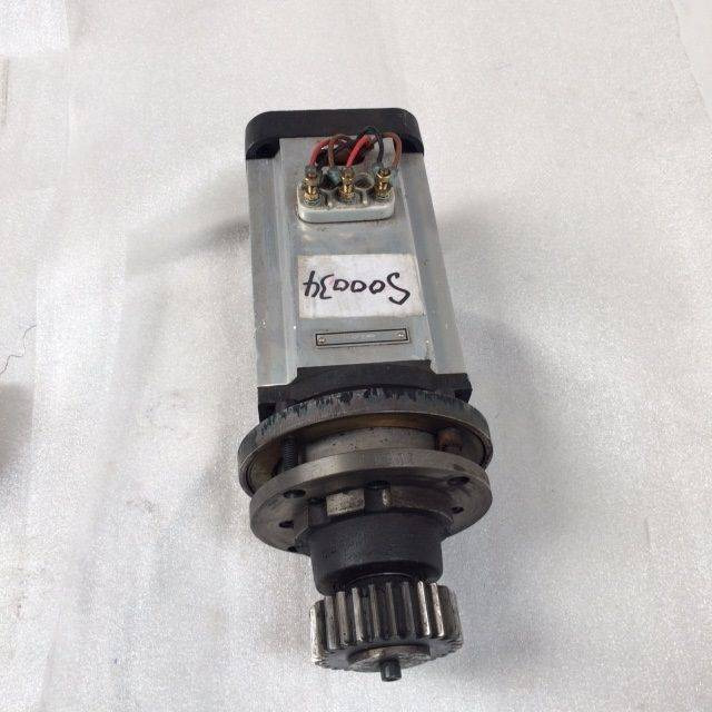 Steering motor for Caterpillar - Servodirecţie pentru Stivuitor: Foto 1 Steering motor for Caterpillar - Servodirecţie pentru Stivuitor: Foto 1