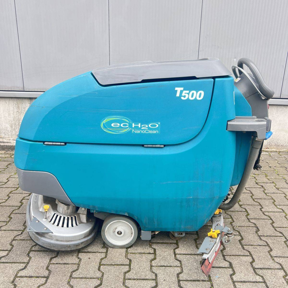 Tennant T500 - Mașină de spălat pardoseli: Foto 1 Tennant T500 - Mașină de spălat pardoseli: Foto 1
