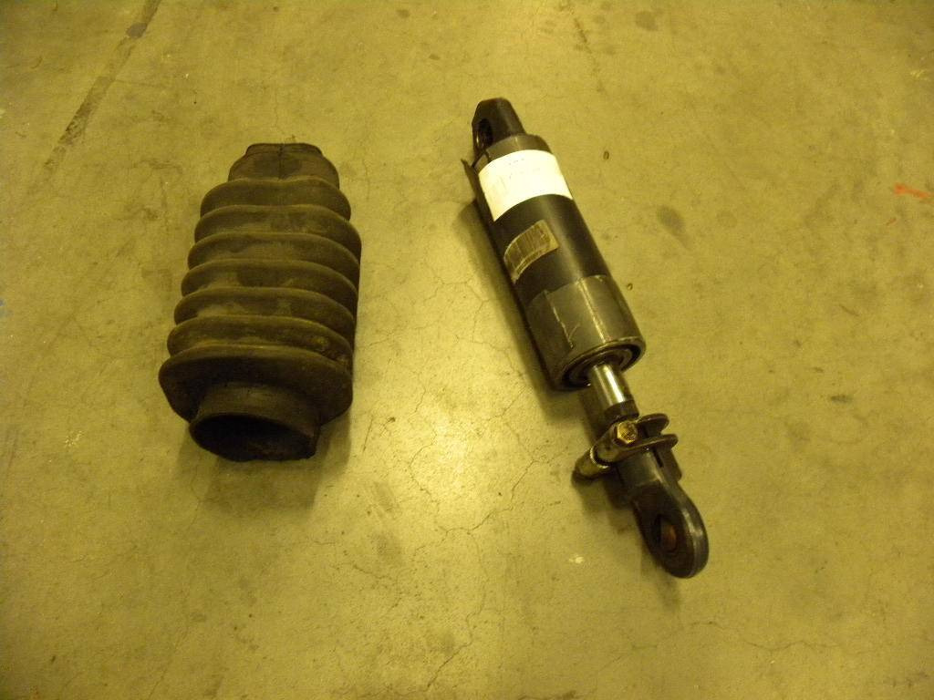 Tilt cylinder for STILL - Cilindru hidraulic pentru Stivuitor: Foto 1 Tilt cylinder for STILL - Cilindru hidraulic pentru Stivuitor: Foto 1