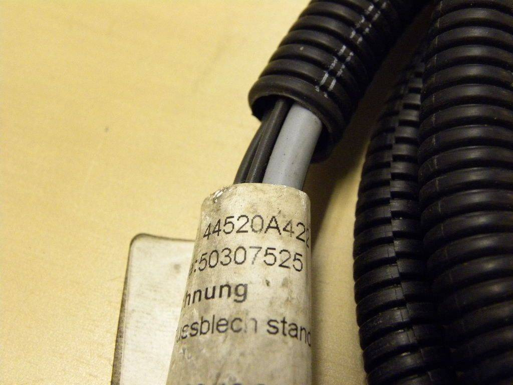 Wiring harness for the plate floor for Jungheinrich - Cablu/ Fire electric pentru Stivuitor: Foto 3 Wiring harness for the plate floor for Jungheinrich - Cablu/ Fire electric pentru Stivuitor: Foto 3