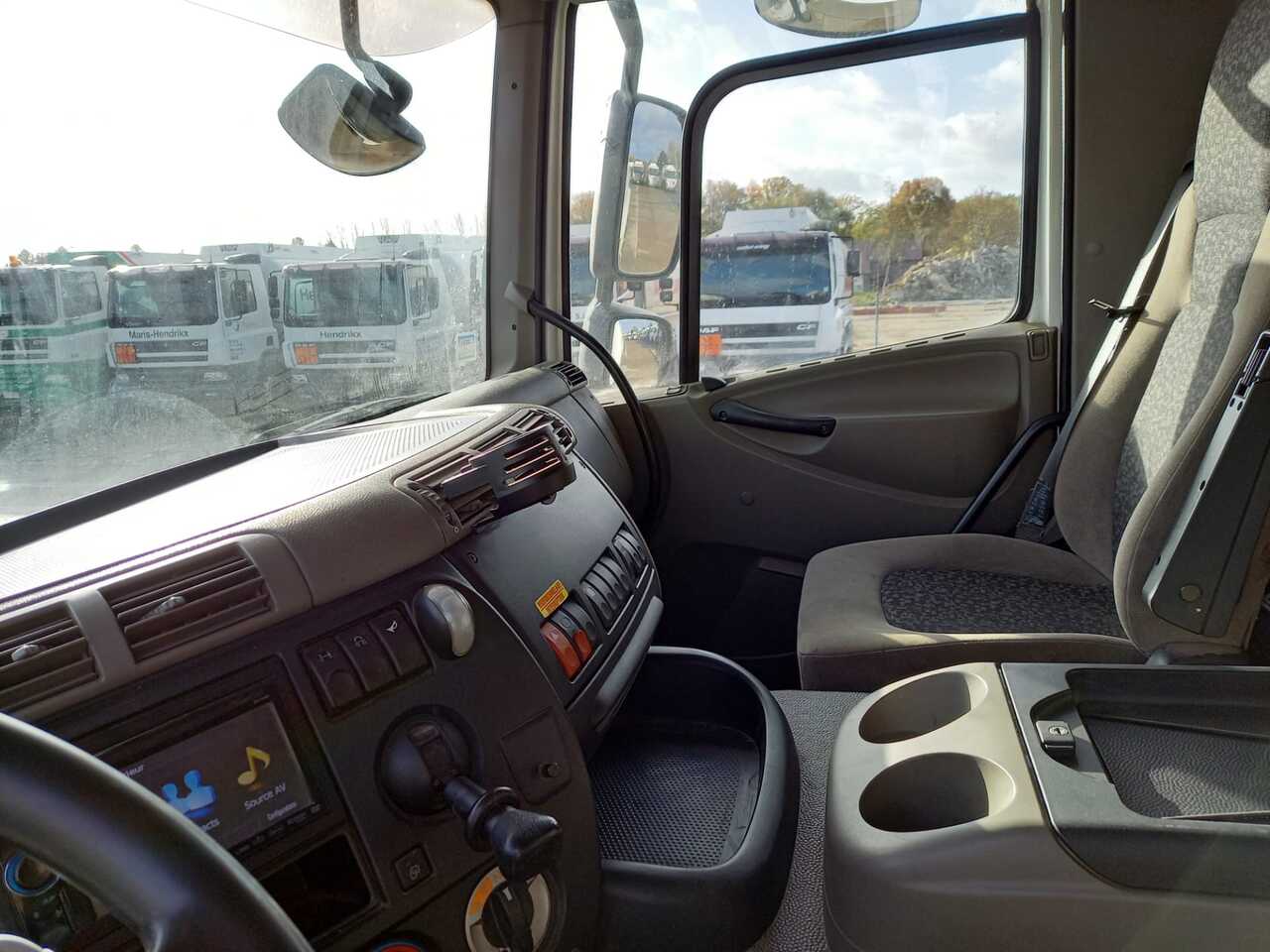 DAF CF85 - Camion cisternă: Foto 5 DAF CF85 - Camion cisternă: Foto 5