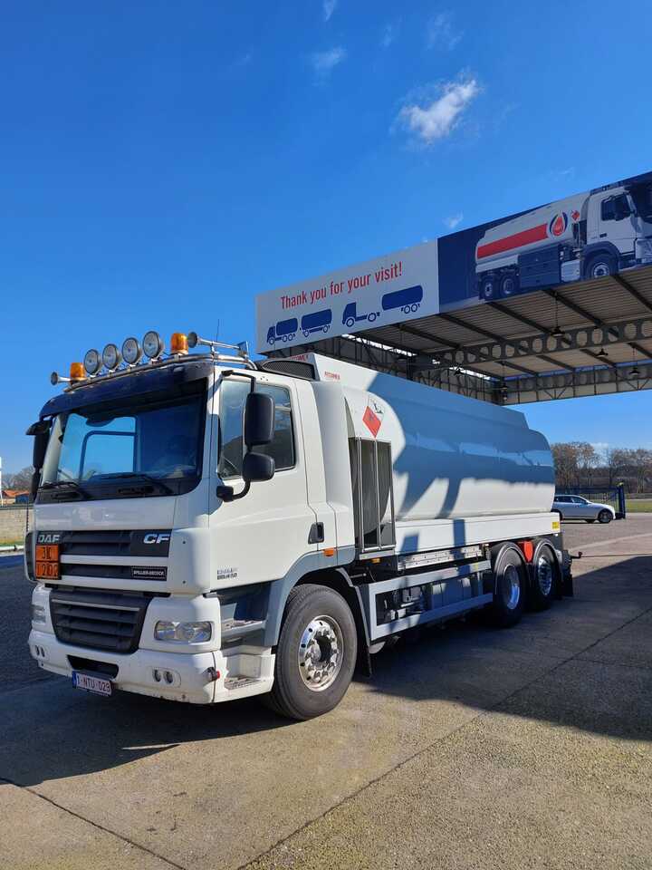 DAF FAN CF85 - Camion cisternă: Foto 4 DAF FAN CF85 - Camion cisternă: Foto 4