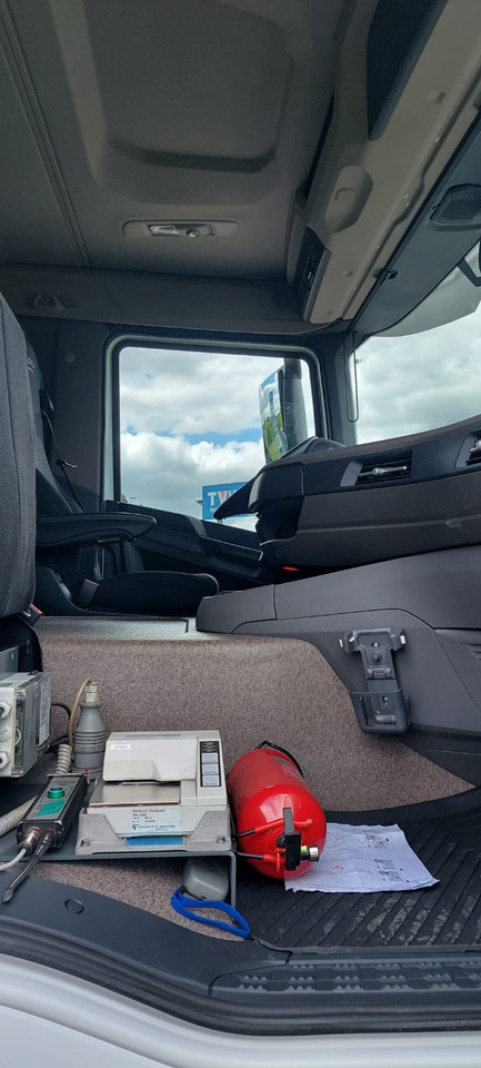 DAF XD300FA - Camion cisternă: Foto 4 DAF XD300FA - Camion cisternă: Foto 4