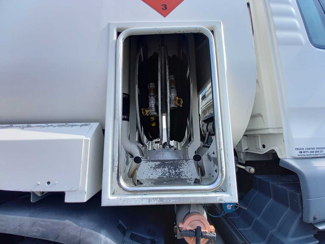 MAN TGS - Camion cisternă: Foto 2 MAN TGS - Camion cisternă: Foto 2