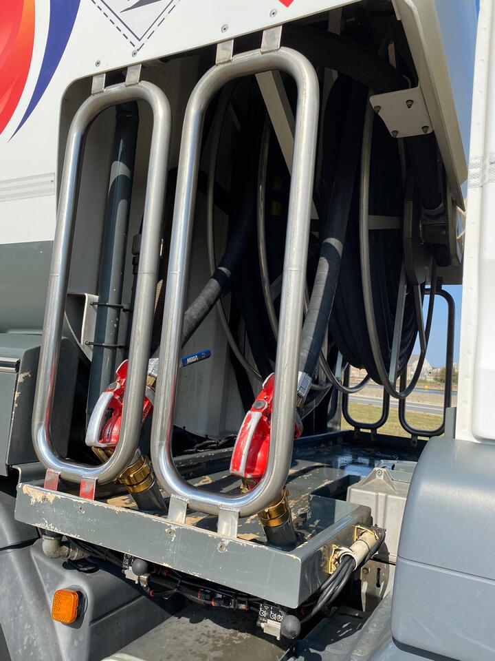 MAN TGS - Camion cisternă: Foto 3 MAN TGS - Camion cisternă: Foto 3