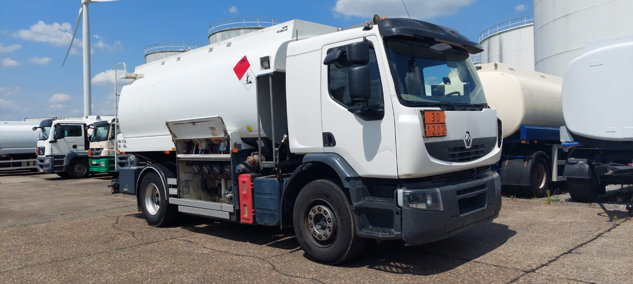 RENAULT - Camion cisternă: Foto 4 RENAULT - Camion cisternă: Foto 4