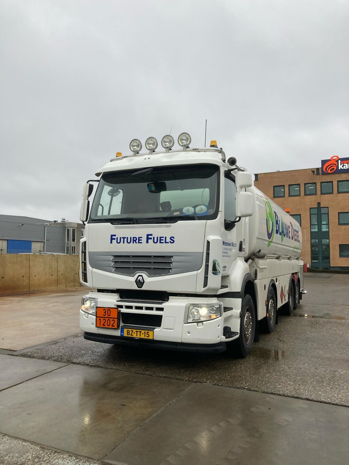 RENAULT Lander - Camion cisternă: Foto 2 RENAULT Lander - Camion cisternă: Foto 2