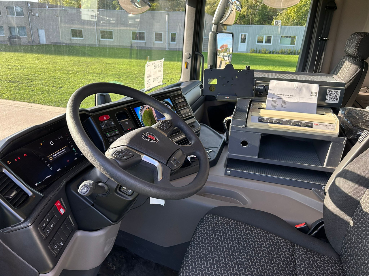 SCANIA P370 - Camion cisternă: Foto 3 SCANIA P370 - Camion cisternă: Foto 3