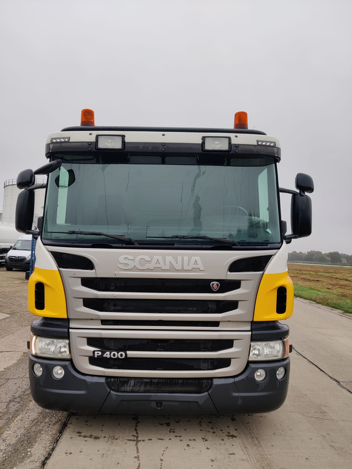 SCANIA P400 - Camion cisternă: Foto 5 SCANIA P400 - Camion cisternă: Foto 5