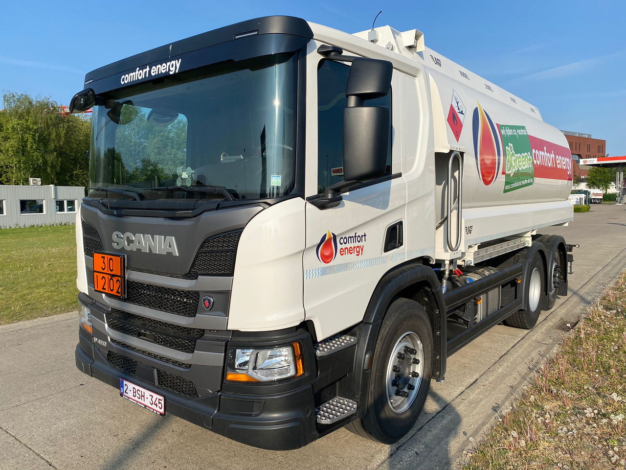 SCANIA P410 - Camion cisternă: Foto 1 SCANIA P410 - Camion cisternă: Foto 1