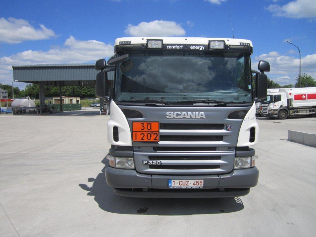 Scania P320 - Camion cisternă: Foto 2 Scania P320 - Camion cisternă: Foto 2