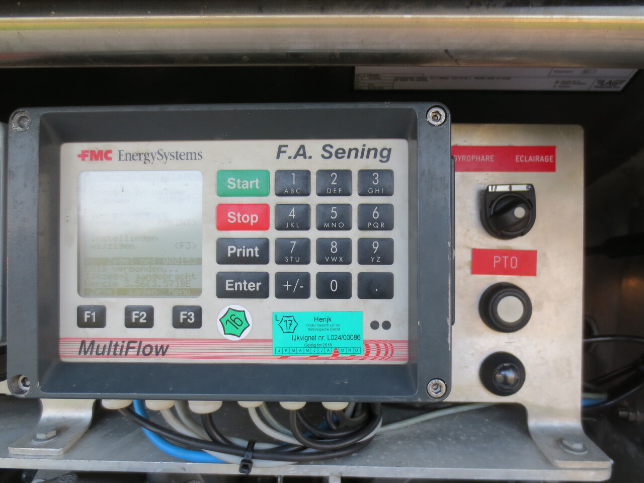 Camion cisternă VOLVO FM: Foto 8 Camion cisternă VOLVO FM: Foto 8