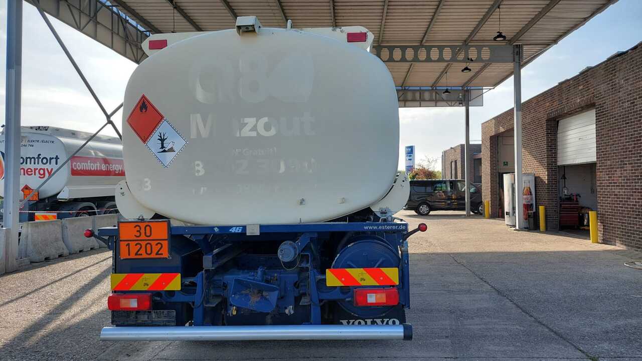 Camion cisternă VOLVO FM: Foto 11 Camion cisternă VOLVO FM: Foto 11