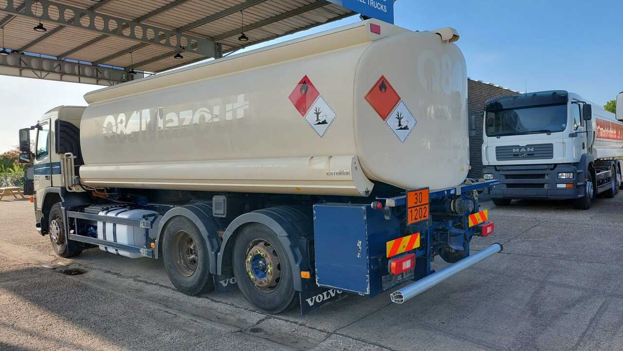 Camion cisternă VOLVO FM: Foto 12 Camion cisternă VOLVO FM: Foto 12