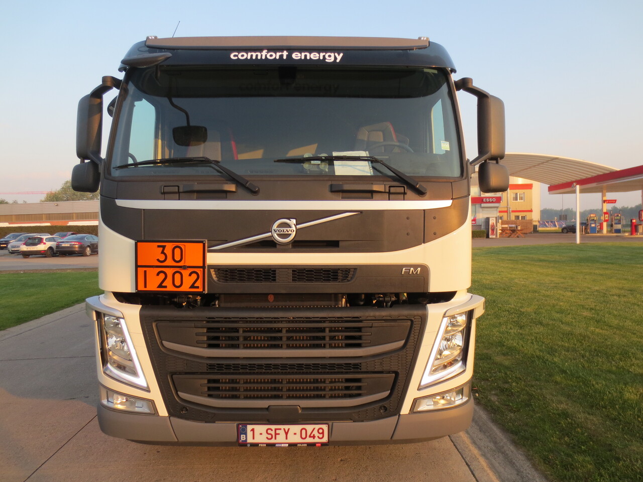 Camion cisternă VOLVO FM: Foto 12 Camion cisternă VOLVO FM: Foto 12