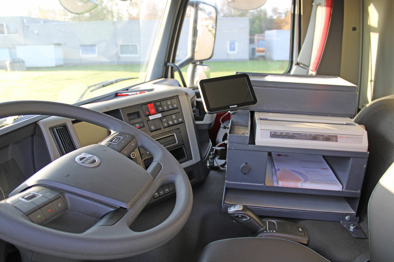 VOLVO FM - Camion cisternă: Foto 2 VOLVO FM - Camion cisternă: Foto 2