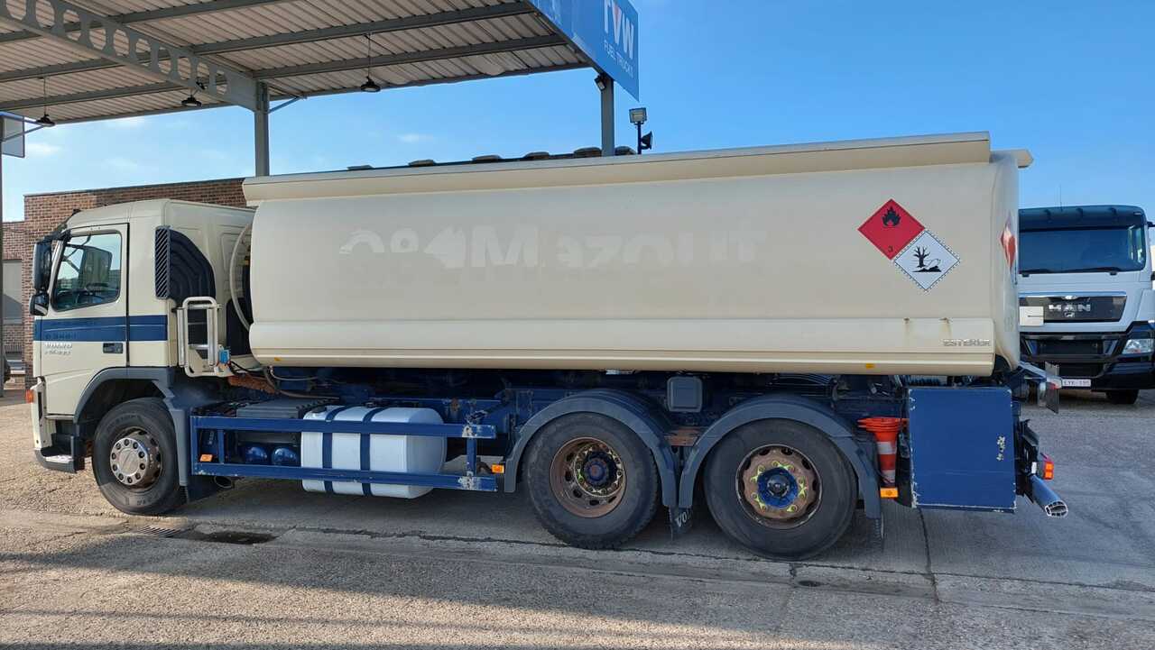 Camion cisternă VOLVO FM: Foto 13 Camion cisternă VOLVO FM: Foto 13