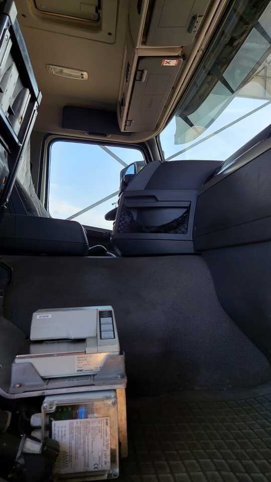 Camion cisternă VOLVO FM: Foto 6 Camion cisternă VOLVO FM: Foto 6