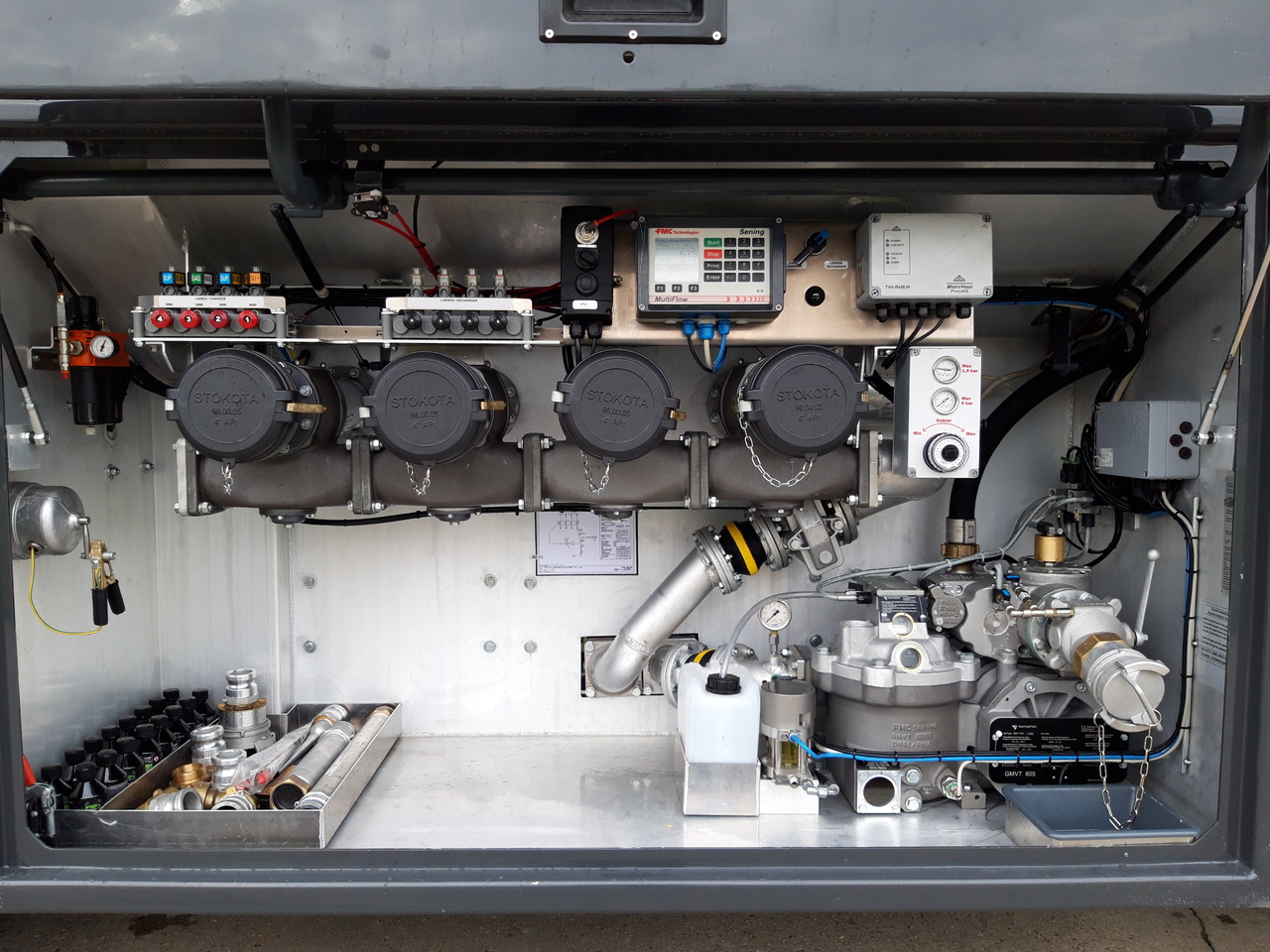 VOLVO FM - Camion cisternă: Foto 2 VOLVO FM - Camion cisternă: Foto 2