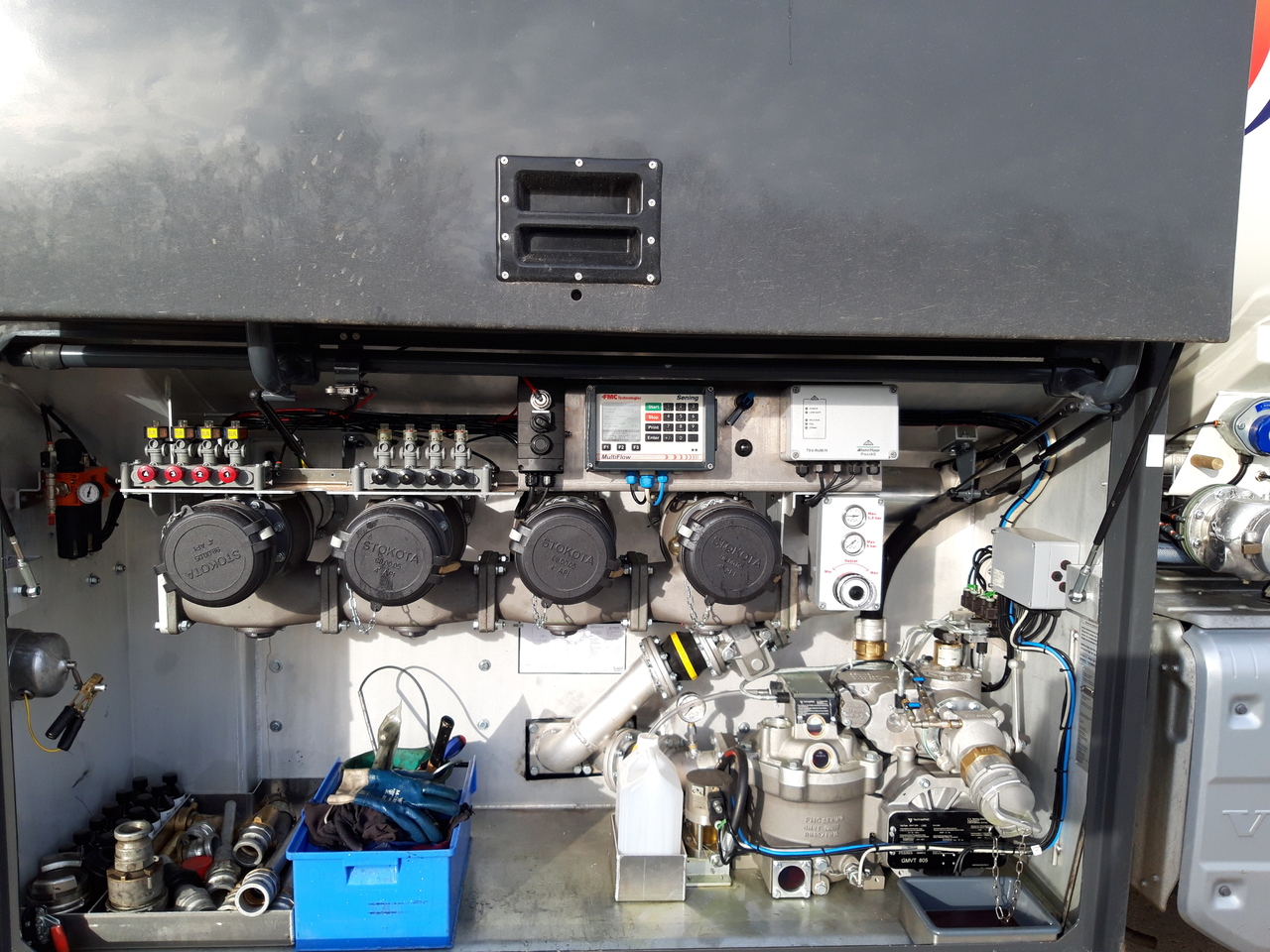 VOLVO FM - Camion cisternă: Foto 2 VOLVO FM - Camion cisternă: Foto 2