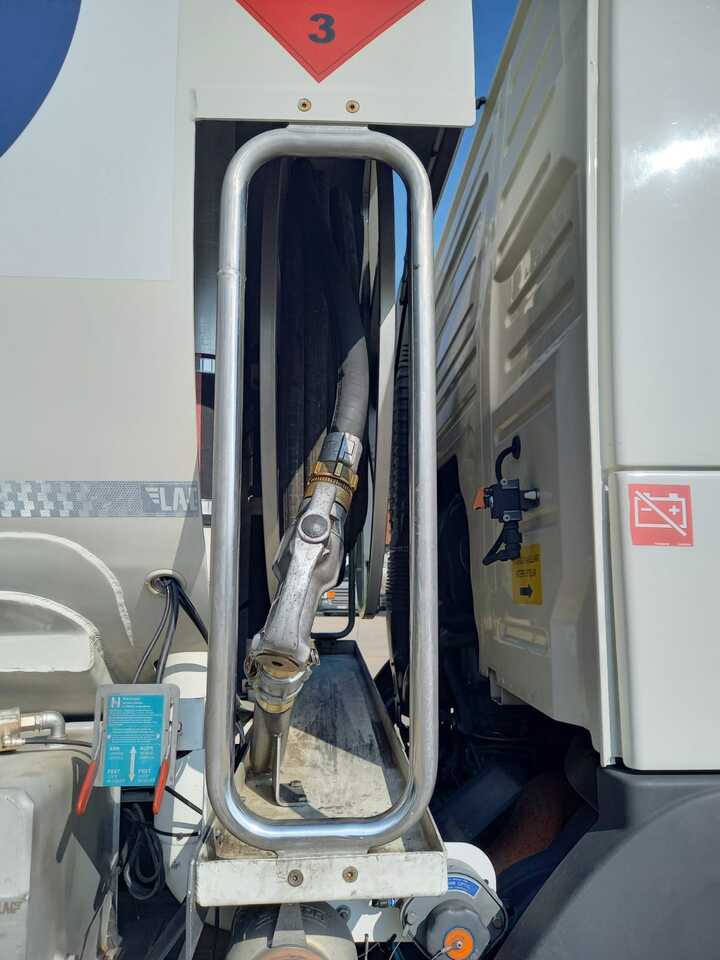 VOLVO FM - Camion cisternă: Foto 3 VOLVO FM - Camion cisternă: Foto 3