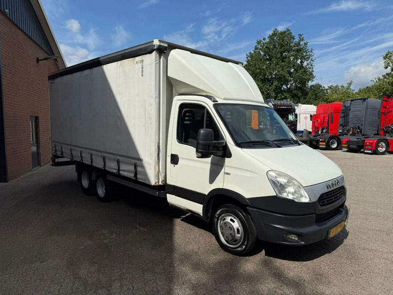 Iveco Daily 40C17 BE Combinatie Veldhuizen schuifzeil opbouw - Cap tractor: Foto 4 Iveco Daily 40C17 BE Combinatie Veldhuizen schuifzeil opbouw - Cap tractor: Foto 4