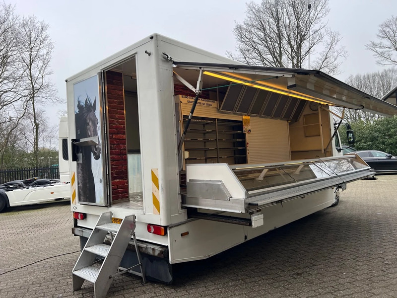 DAF LF 180 4X2 Verkoopopbouw/Verkaufsaufbau +Koeling Hydraulisch uitklapbaar - Autorulota comerciala: Foto 2 DAF LF 180 4X2 Verkoopopbouw/Verkaufsaufbau +Koeling Hydraulisch uitklapbaar - Autorulota comerciala: Foto 2