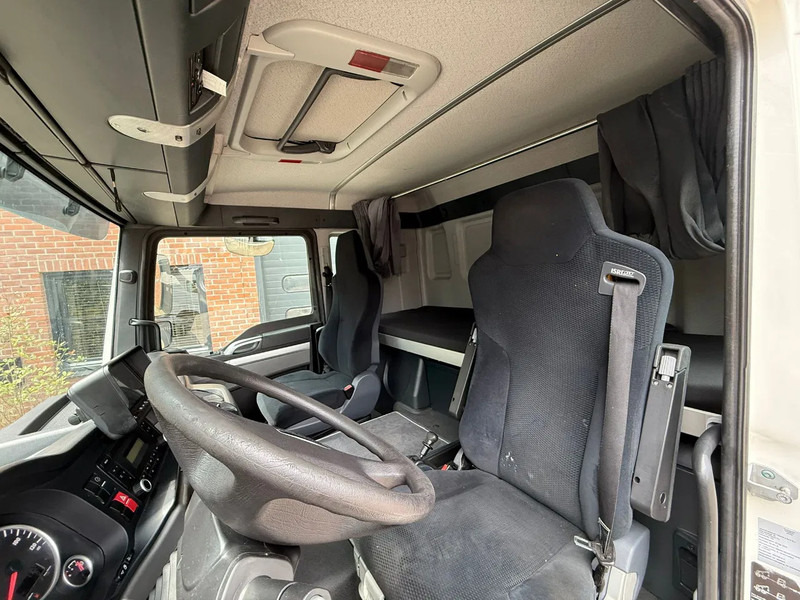 MAN TGM TGM 15.250 4X2 Chassis, Airco, 526.460 KM, Slaapcabine - Camion şasiu: Foto 5 MAN TGM TGM 15.250 4X2 Chassis, Airco, 526.460 KM, Slaapcabine - Camion şasiu: Foto 5