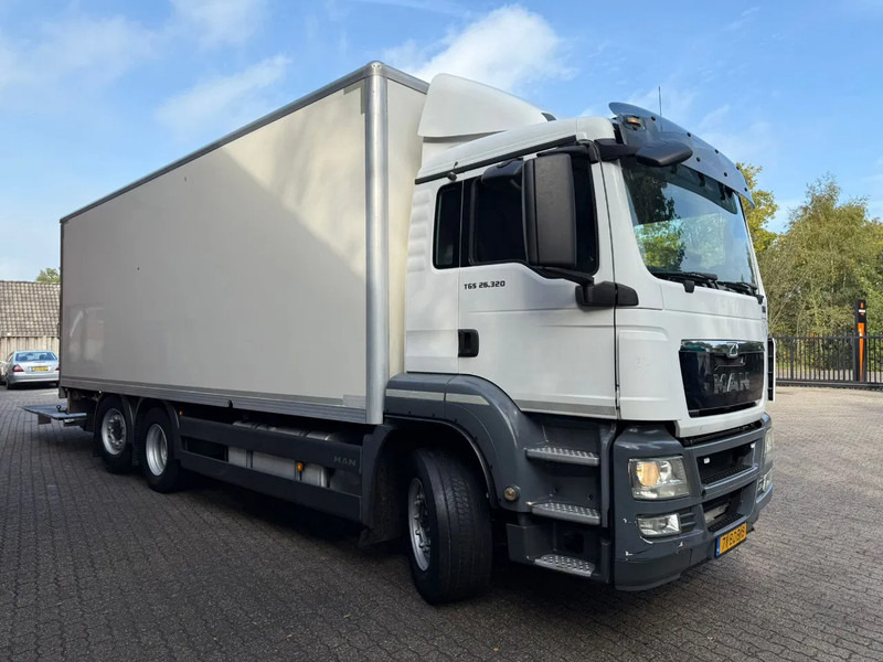 MAN TGS 26.320 Koffer Stuuras AHK 3.000KG LBW 353.980KM! NL Truck APK/TUV 11-03-2026 - Camion furgon: Foto 2 MAN TGS 26.320 Koffer Stuuras AHK 3.000KG LBW 353.980KM! NL Truck APK/TUV 11-03-2026 - Camion furgon: Foto 2