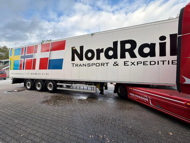 Kraker 2X K-Force 92m3 Alcoa SAF Tyrepilot Liftas 8MM Cargo Floor - Semiremorcă cu podea culisantă: Foto 5 Kraker 2X K-Force 92m3 Alcoa SAF Tyrepilot Liftas 8MM Cargo Floor - Semiremorcă cu podea culisantă: Foto 5