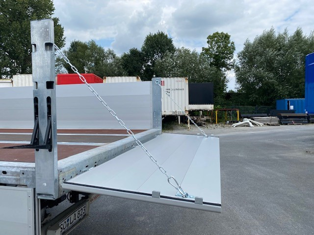 Kögel BDF-System, 7.450 mm lang, mit Heckklappe - Platformă cu obloane: Foto 5 Kögel BDF-System, 7.450 mm lang, mit Heckklappe - Platformă cu obloane: Foto 5