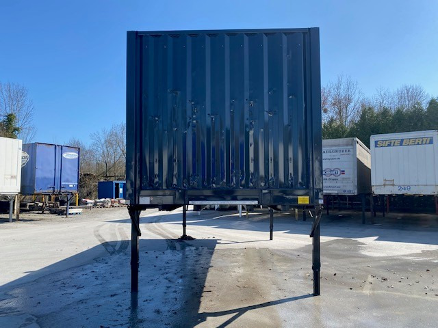 Krone BDF-System 7.450 mm - Platformă cu obloane: Foto 3 Krone BDF-System 7.450 mm - Platformă cu obloane: Foto 3